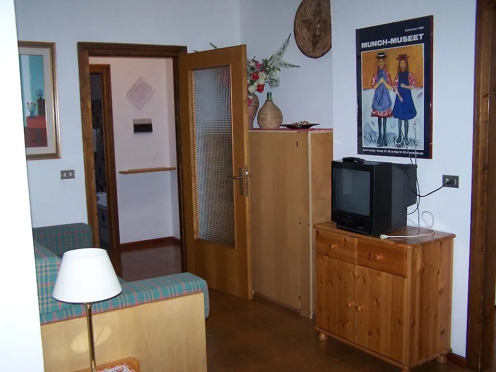 Apartment Appartamenti Katinanna Alleghe Italy